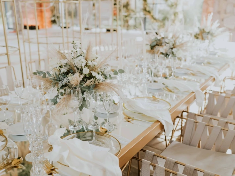 Zapach i biel świątecznego obrusa